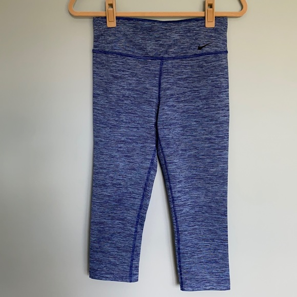 NWOT Nike Dri-Fit Exercise Capri Leggings Size S - Picture 1 of 5